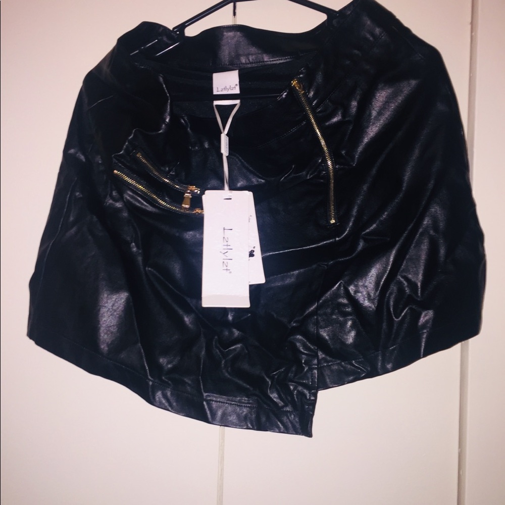 Leather mini skirt